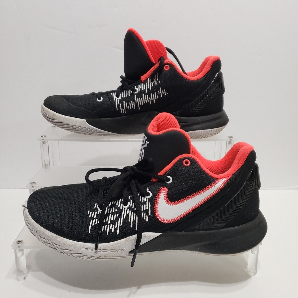 Nike Kyrie Flytrap Men's Basketball Shoes Sneakers 9